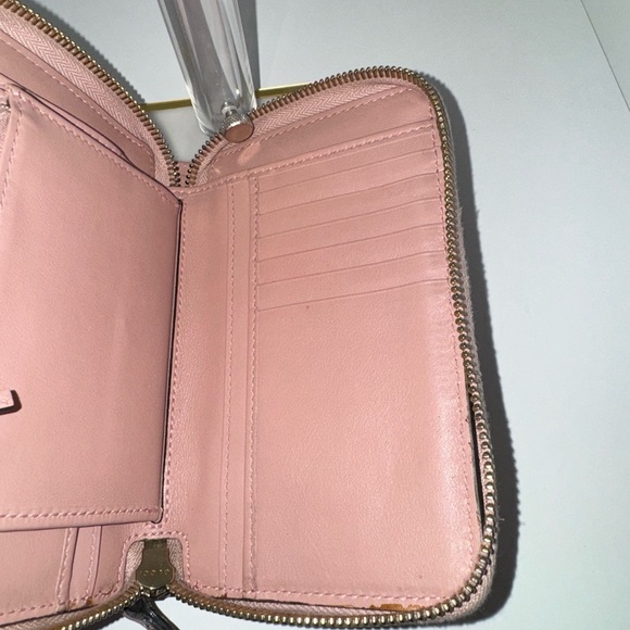 *sold* Authentic Gucci Micro GG Embossed Zip Wallet | Blush Pink - Picture 10 of 10